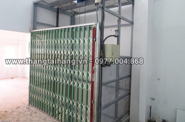 Thang tời thực phẩm nhà hàng mới nhất 2022